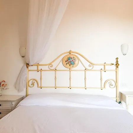 Issopo - Helloelba Patresi